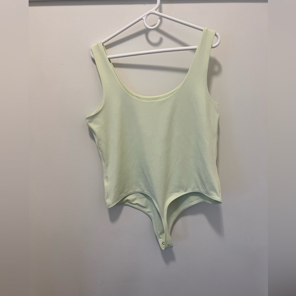 Express Body Contour Bodysuit size XL in Lime NWOT! - Picture 4 of 5